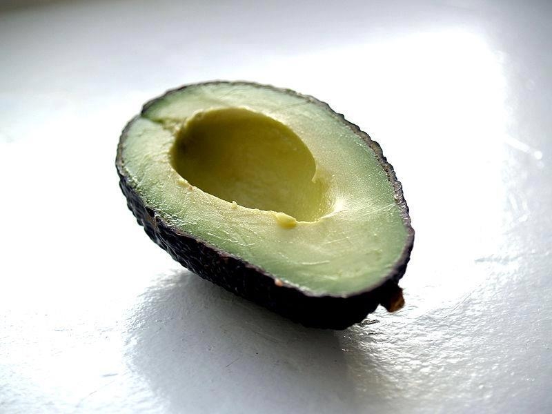 Lúgosító avokádó és avokádó olaj