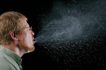 Betegség egy tüsszentésre?