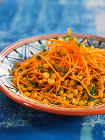 Fűszeres lencse és édes burgonya ragu chilivel